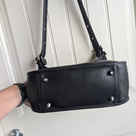 Vintage Coach Legacy 9966 Black Leather Shoulder Bag - Picture 4 of 6